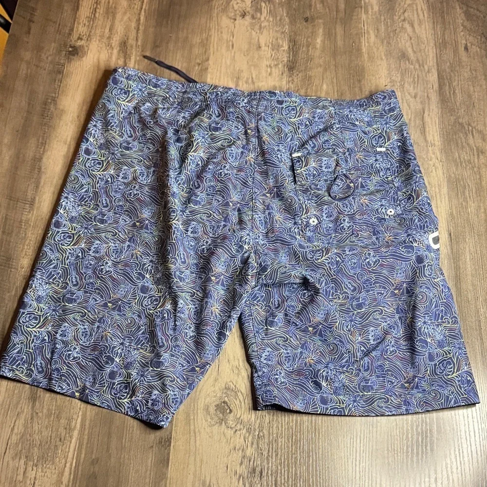 Tommy Bahama stylish board